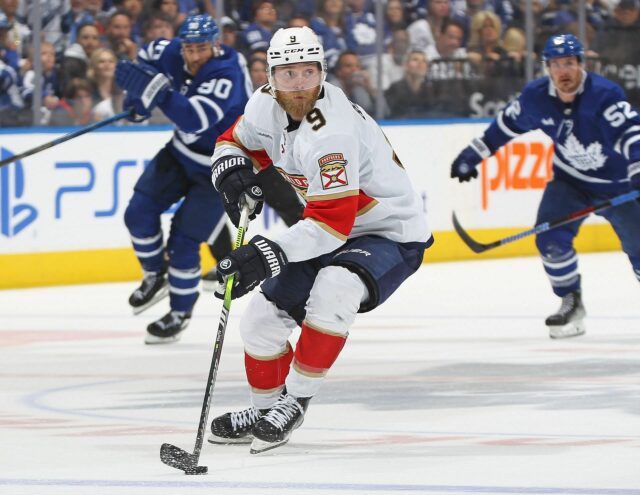 A NHL Insider afirma que o Maple Leafs ou qualquer franquia do Canadá é "nunca time um" Ufa Sam Bennett

