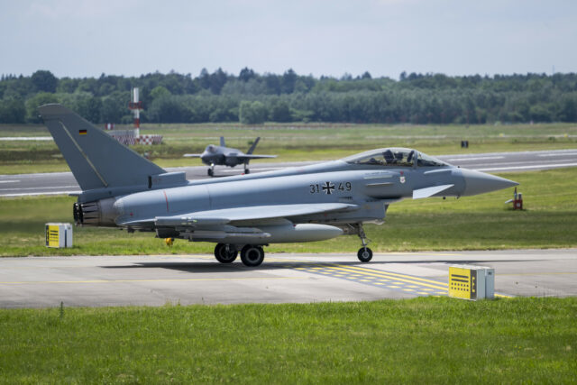 A OTAN embaralhou os caças para interceptar aviões de espionagem da Rússia

