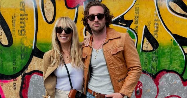 A esposa de Aaron Taylor-Johnson compartilha uma mensagem doce para o aniversário dela

