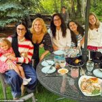 A esposa de Bruce Willis, Emming Heming, correu em seu 47º aniversário durante uma celebração lowkey com sua família mista nesta semana