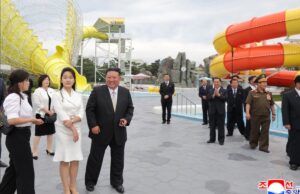 A esposa de Kim Jong Jong não reiniciou com a bolsa de luxo A esposa de Kim Jong Jong não reiniciou com a bolsa de luxo