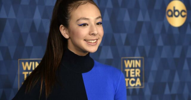 A estrela das crianças da 'Família Moderna' Aubrey Anderson-Mmons, que interpretou Lily, sai como bissexual

