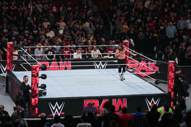 A estrela madras WWE quer se juntar a Aew

