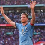 A lenda da cidade de Bruyne se junta a Napoli como um agente livre