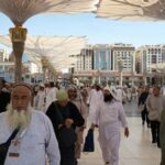 A mesquita de Nabawi permanece lotada antes da chegada dos peregrinos da Indonésia Wave 2 a Medina