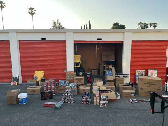 A polícia em San Jose confiscou mais de £ 300 fogos de artifício ilegais

