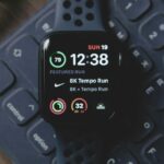 A precisão da atividade do Apple Watch recebe pontuações mistas no novo estudo | A foto mostra um relógio com estatísticas de uma corrida de 8k