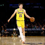 A proteção de comércio de sucesso de bilheteria envia os Lakers Austin Tents para o Oriente afirmam
