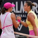 A semifinal de sucesso de bilheteria na França Open: Swiatek ou Sabalenka vencerão?