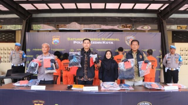 A trama dos filhos dos ladrões provinciais é argumentada, em ação em Mal Kediri para Jogja

