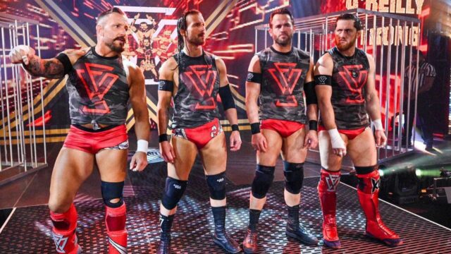 A velha estrela da WWE explica que ele luta com um "pescoço basicamente quebrado" por 4 meses 

