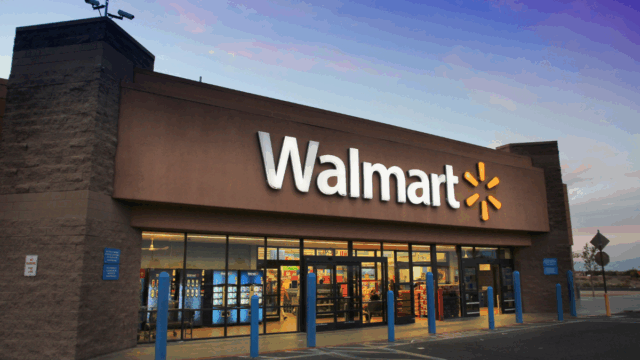 A venda do dia anti-prime do Walmarts é mais competitiva este ano

