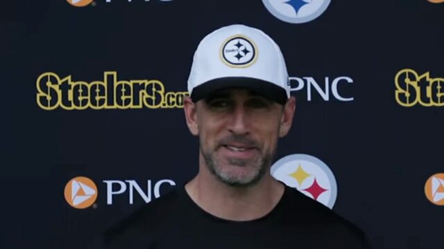 061025_AARON_RODGERS_KAL