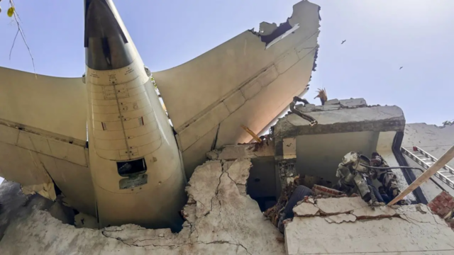 Ai o acidente do avião

