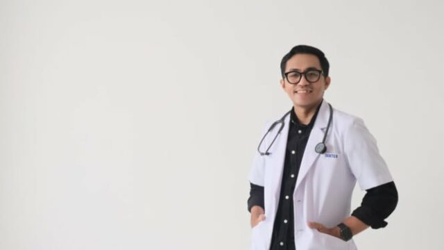 Alumini médico de InGas médicos oficialmente liderando os trabalhadores do Hospital Público

