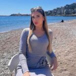 Tijana Radonjic, 19, estava de férias em Montenegro, enquanto se jogava no Adriático depois de parasailing a uma altitude de 50 metros