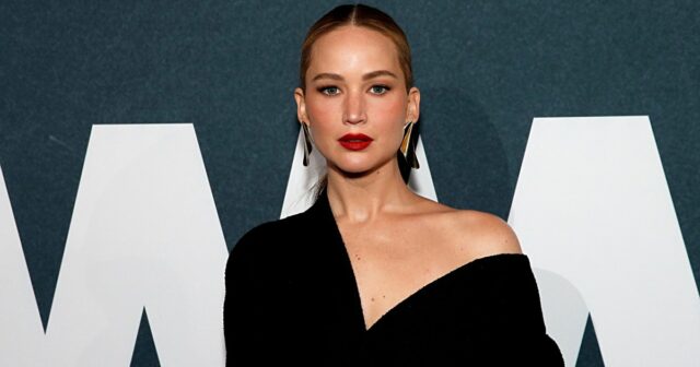 Ame os apartamentos de balé de US $ 920 de Jennifer Lawrence? Encontramos um aspecto semelhante de $ 67

