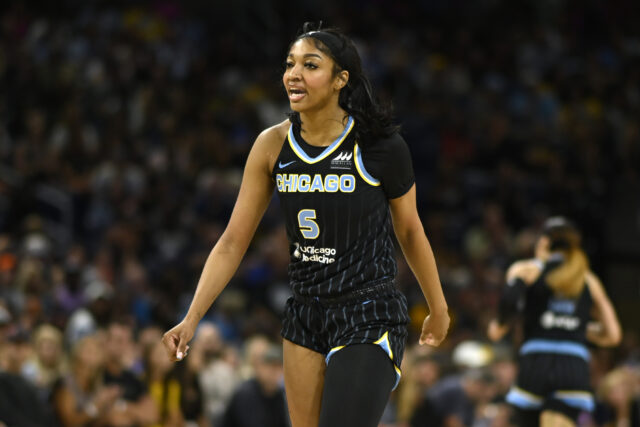 Angel Reese, estrela do Sky Sky, recebe uma mensagem pontiaguda do Candace Parker

