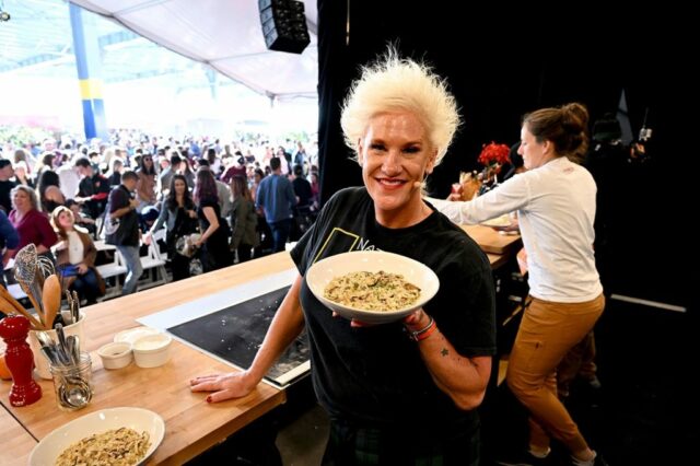 Anne Burrell morre em 55; Personalidade de Food Network Hospedada "Pior Chefs da América"


