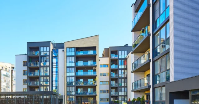 Apartamentos e dormitórios mais baratos. Conta na última reta

