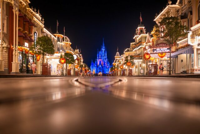 As horas noturnas prolongadas voltam (novamente) para o Magic Kingdom durante a temporada de 2025 do festival

