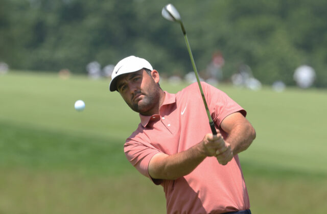 Assista: Scottie Scheffler decepcionado, durante o US Open 2025, Club Smashes Club

