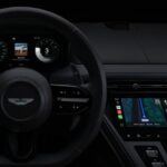 Audi, Mercedes e outros fabricantes de carros rejeitam o CarPlay Ultra (mostrado aqui em um Aston -martin) enquanto procura oportunidades de entrada
