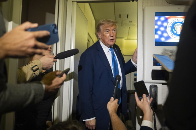 Avaliação de aprovação de Donald Trump coloca com pesquisas republicanas

