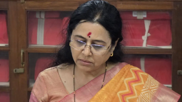 BJP MP MP Med Medha Kulkarni Convite para pedir uma parada de caixa depois de Bajirao Peshirao

