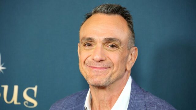 Ben Stiller e Hank Azaria Call Funny to "ao longo da Polli" para marcar o solstício de verão

