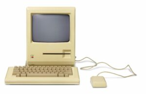 Colecionador da Apple apresenta 50 anos de sons de inicialização do Mac (vídeo) Macintosh M0001 haste
