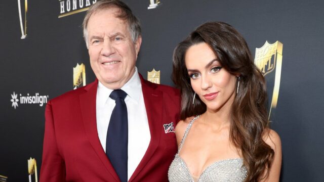 Bill Belichick e Jordon Hudson participam de 14. Honras anuais da NFL em Nova Orleans. (Crédito: Kevin Mazur / Getty Images)
