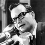 Bill Moyers, ex -secretário de imprensa da Casa Branca, que se tornou um jornalista de televisão reconhecido, morto cerca de 91