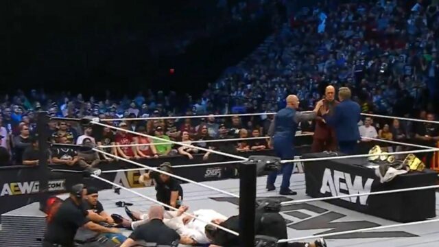 Blockbuster de verão 2025 após o brutal ataque de ataque tossindo o ex -campeão AEW; deitado da arena

