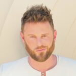 O olho queer Bobby Berk foi convidado a sair