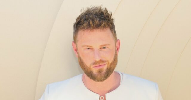 O olho queer Bobby Berk foi convidado a sair