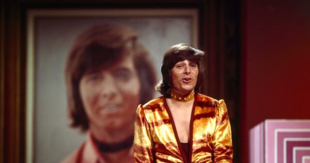 Bobby Sherman, ídolo adolescente dos anos 60 de música e televisão, morre aos 81

