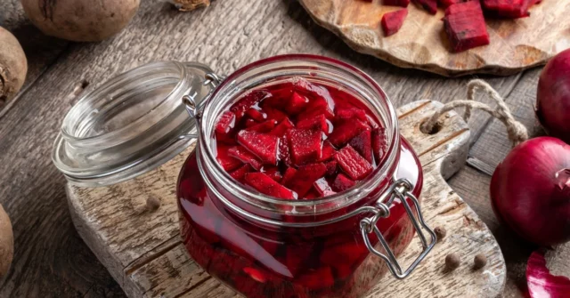 Botwinka para potes de inverno. Uma ótima patente para o jantar em 5 minutos


