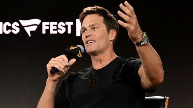 Brady ganha jogos inaugurais de fãs, prêmio de 1 milhão

