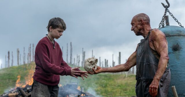 Brainy e bizarro, '28 anos depois 'mostra uma série de zumbis que é com território sombrio e estranho

