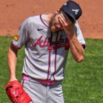 Braves coloca a venda P para IL com caixa torácica fraturada