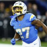 Broncos para se reunir com ex-carregamento RB JK Dobins em meio ao dilema do backfield