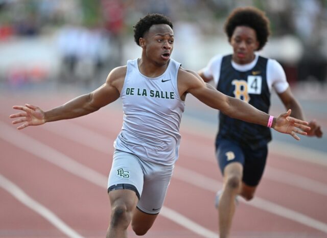 Jaden Jefferson de De La Salle, a quarta forma, vence o braço de 100 metros na sexta-feira em Buchanan High em Clovis no sábado, 31 de maio de 2025