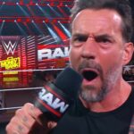 CM Punk chama oficialmente o atual campeão na WWE RAW; Enorme zombaria para 2025