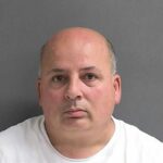 Johnny Noviello, visto aqui em uma foto 2023, morreu na segunda -feira à tarde, enquanto estava sob custódia em Miami, Flórida