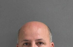 Canadense morre na prisão de gelo depois de ser preso por permanecer no país ilegalmente Johnny Noviello, visto aqui em uma foto 2023, morreu na segunda -feira à tarde, enquanto estava sob custódia em Miami, Flórida