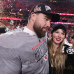 Capies Travis Travish recebe Taylor Taylor Motivation Temination para 2025