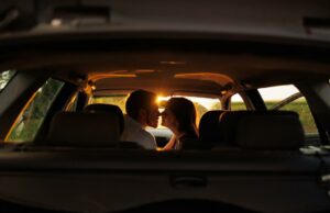 Caro Abby: Minha conexão com o ensino médio quer que eu deixe meu marido para ele – 30 anos depois Caro Abby: Minha conexão com o ensino médio quer que eu deixe meu marido para ele - 30 anos depois