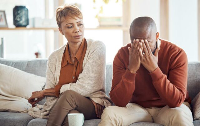 Caro Abby: Minha esposa passa pela menopausa - isso me faz querer me divorciar

