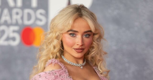Sabrina Carpenter e Barry Keoghan se separaram depois de sair por quase um ano de relatório 935